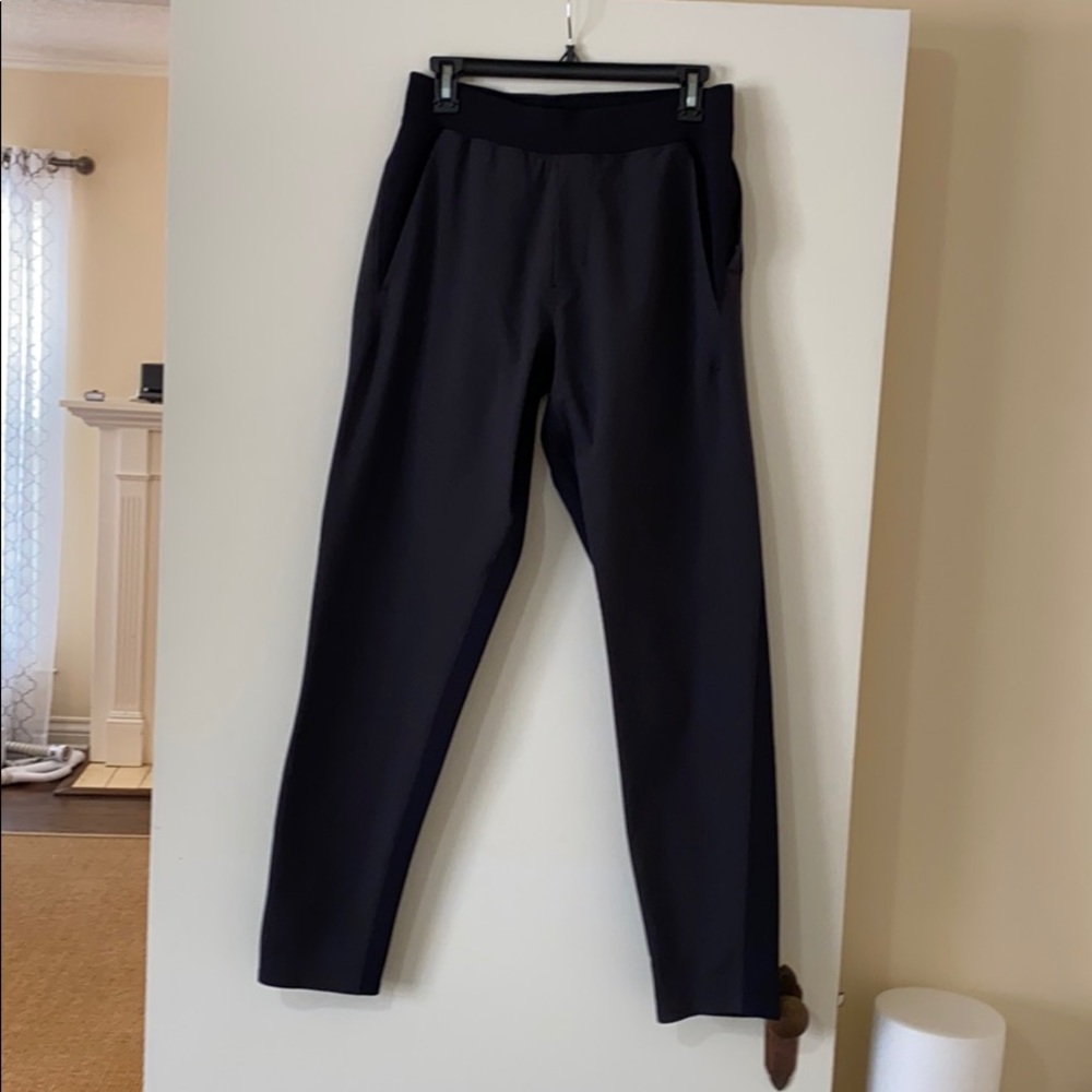 Lululemon workout pants, size M.